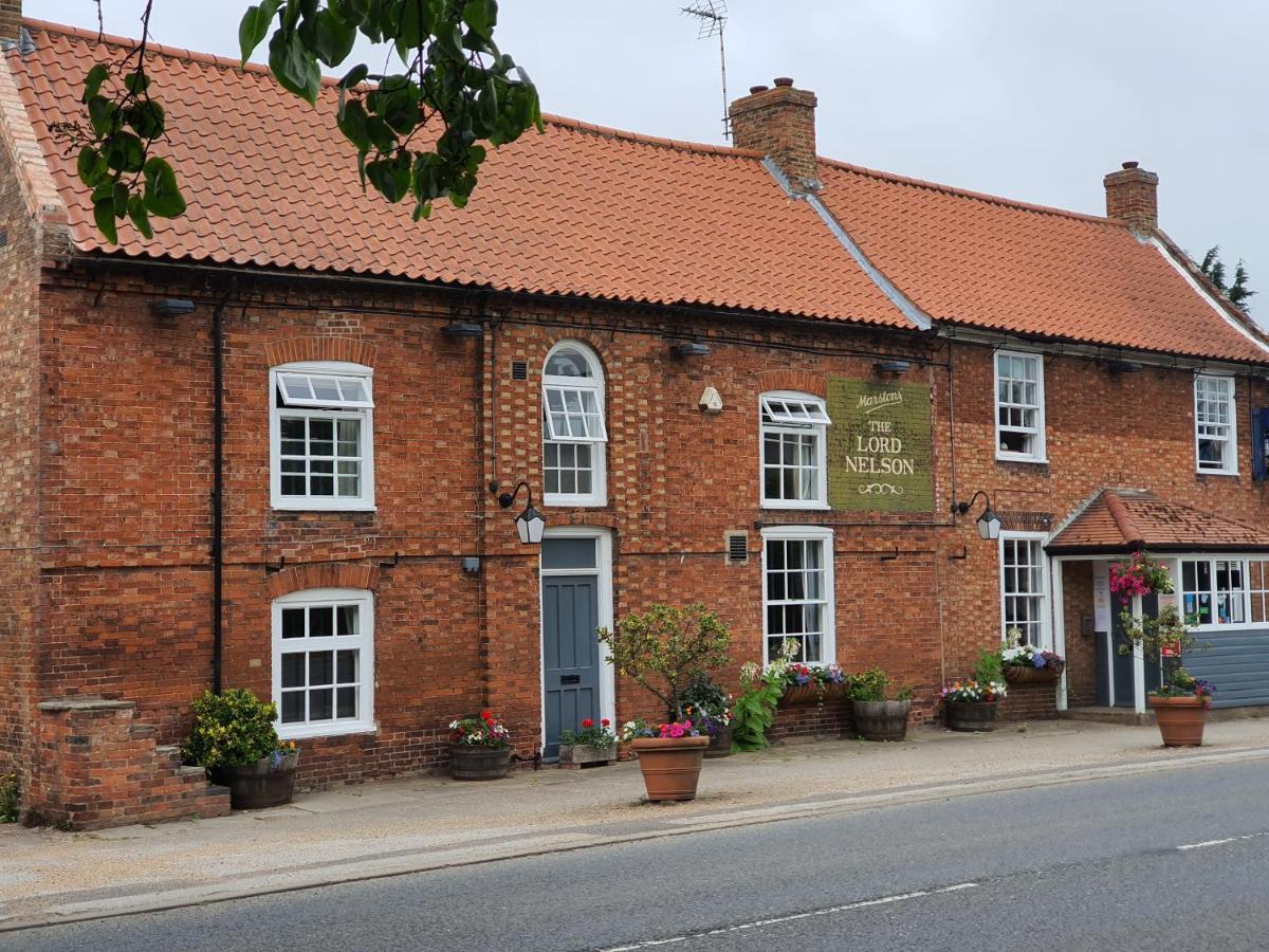 Newark upon Trent The Lord Nelson Inn מראה חיצוני תמונה