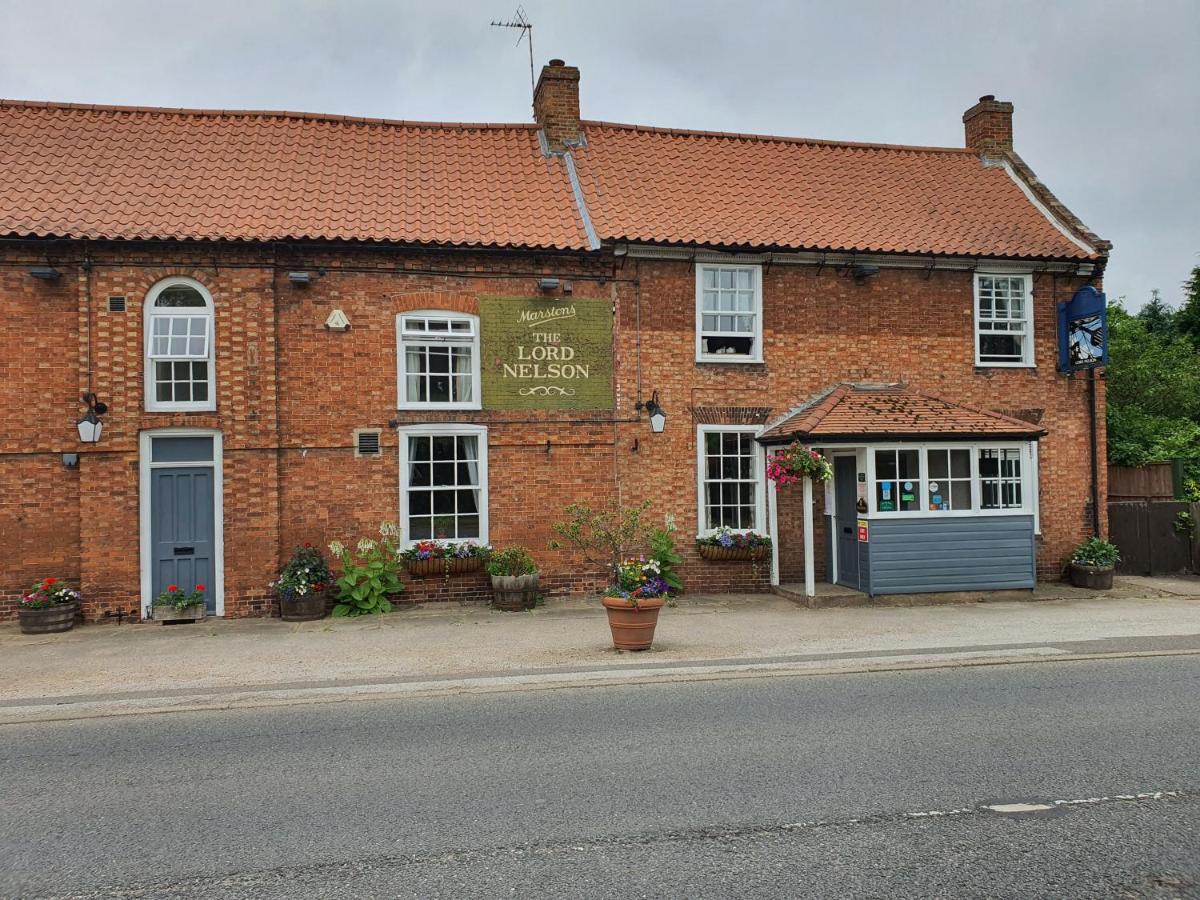 Newark upon Trent The Lord Nelson Inn מראה חיצוני תמונה