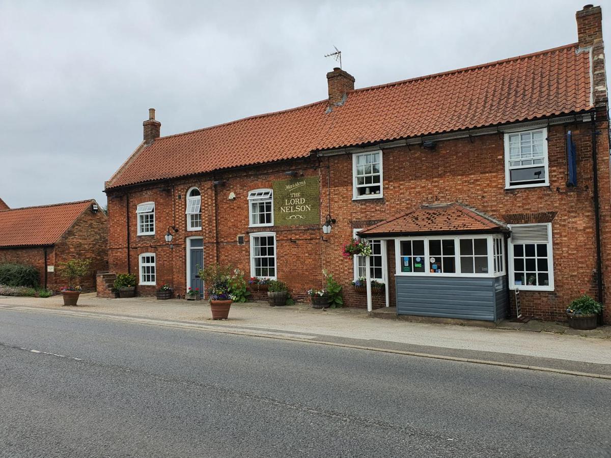 Newark upon Trent The Lord Nelson Inn מראה חיצוני תמונה
