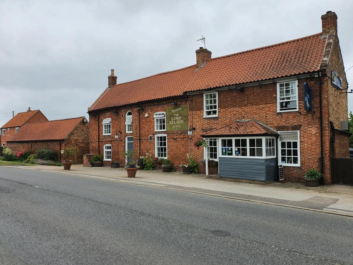 Newark upon Trent The Lord Nelson Inn מראה חיצוני תמונה