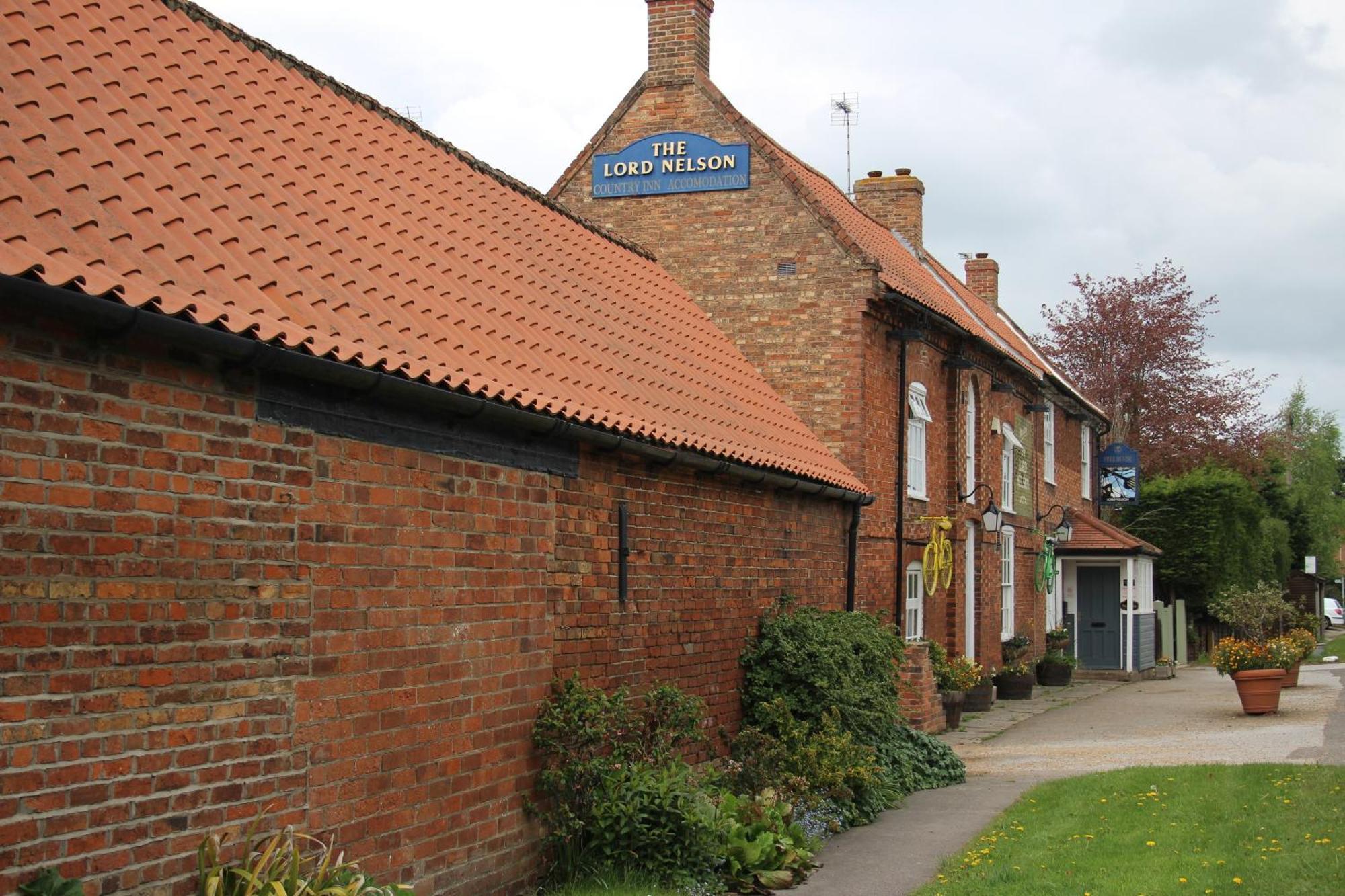 Newark upon Trent The Lord Nelson Inn מראה חיצוני תמונה